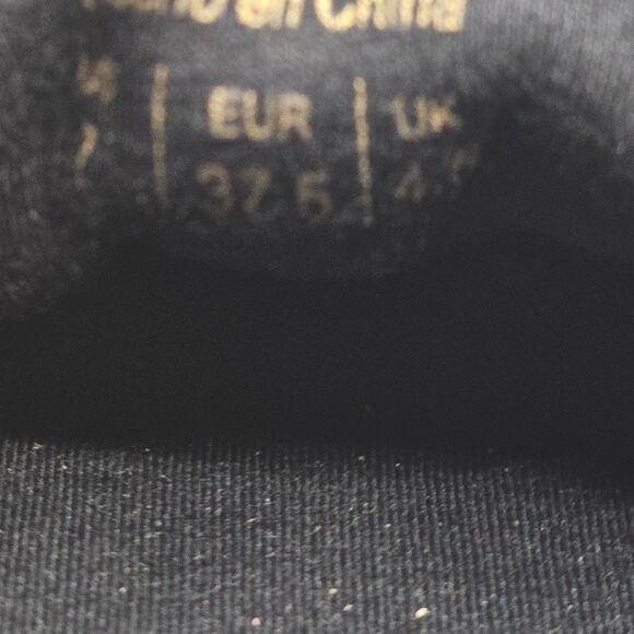 ALDO Sneakers Women’s Black Lace Mandala Cutout Gold Eyelets Size 7 - Picture 6 of 7